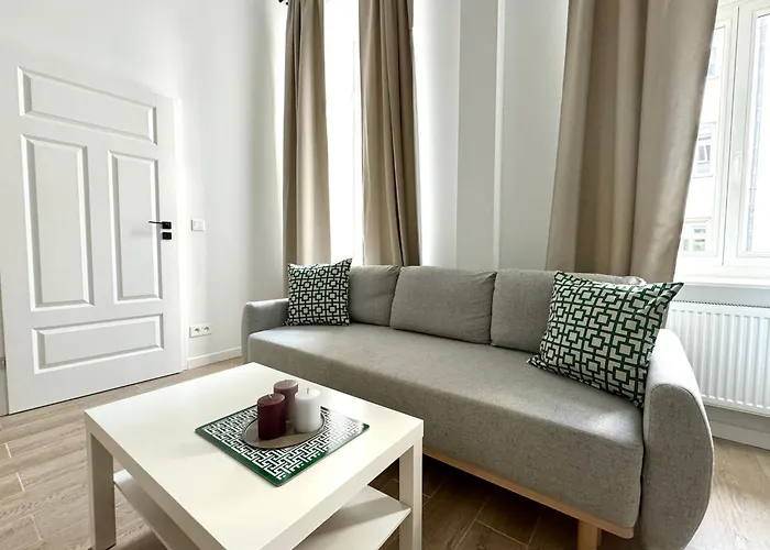 Luxury Design On Poznanska Street In The Center Of Appartement Varsovie