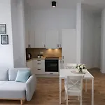 Luxury Design On Poznanska Street In The Center Of Apartamento