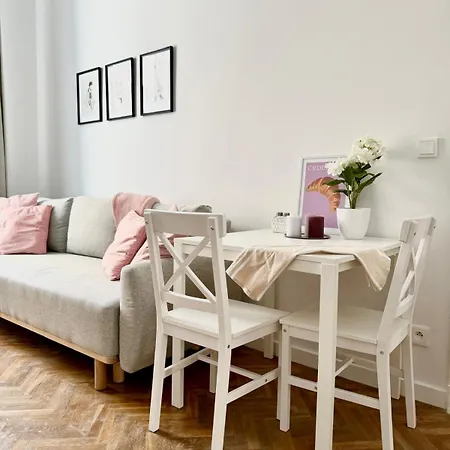 Luxury Design On Poznanska Street In The Center Of