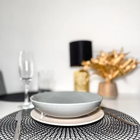 Luxury Design On Poznanska Street In The Center Of Appartement *