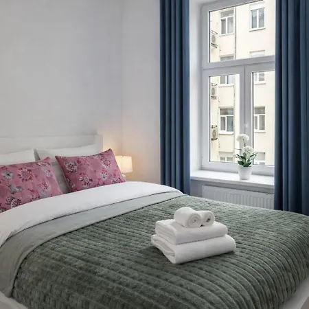 Luxury Design On Poznanska Street In The Center Of * Warsaw