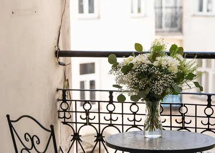 Apartment Luxury Design On Poznanska Street In The Center Of *