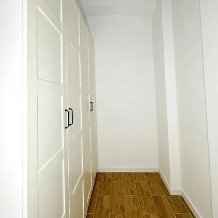 Apartament Luxury Design On Poznanska Street In The Center Of Warszawa