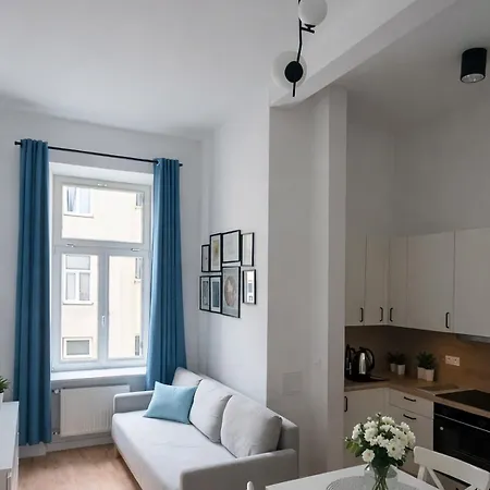 Luxury Design On Poznanska Street In The Center Of Warszawa