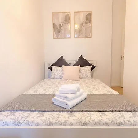 Luxury Design On Poznanska Street In The Center Of * Warszawa