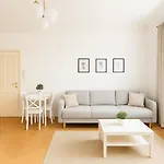 Luxury Design On Poznanska Street In The Center Of Апартаменты Варшава